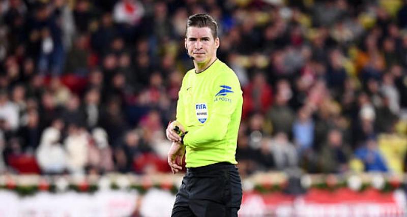  - Le gros pétage de câble de Jérôme Rothen contre l'arbitrage français