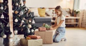 "Tu crois encore au Père Noël à ton âge ?" : les phrases à éviter de dire aux enfants à Noël