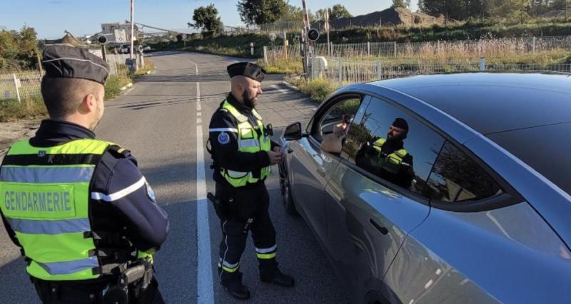  - À 190km/h sur la bande d’arrêt d’urgence, il est interpellé et risque de le regretter