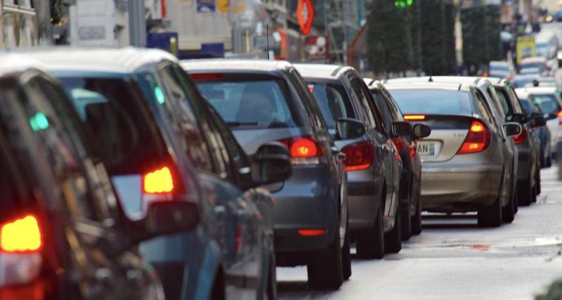  - Bloquée 35 heures dans les bouchons : une famille suisse vit un calvaire sans eau ni nourriture 