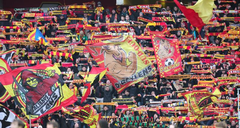  - Lens : la banderole cinglante des supporters envers Seko Fofana