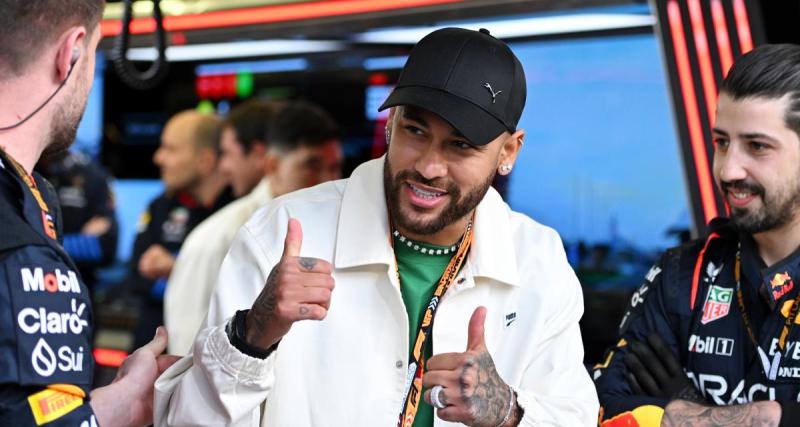  - Neymar signe au Brésil, un étrange canular révélé