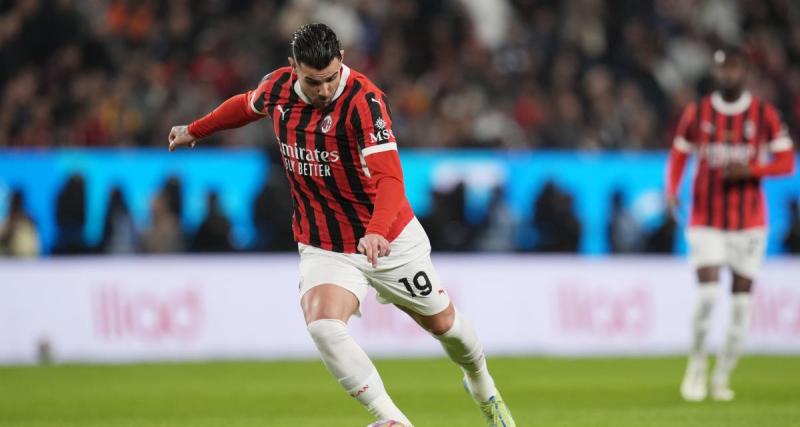  - Étranger : le beau coup-franc de Théo Hernandez lors du derby de Milan