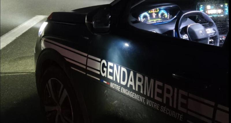  - Flashé à 143 km/h avec un enfant non attaché, permis confisqué et de lourdes sanctions