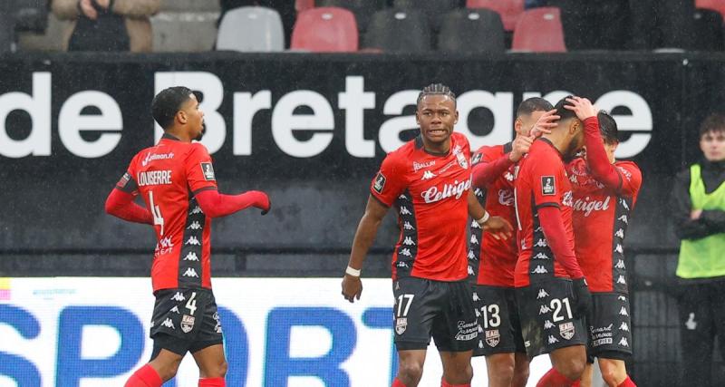  - Dunkerque accroché à Pau, Martigues s'enfonce, la victoire de Rodez à l'arrachée... Les résultats du Multiplex de Ligue 2 ! 