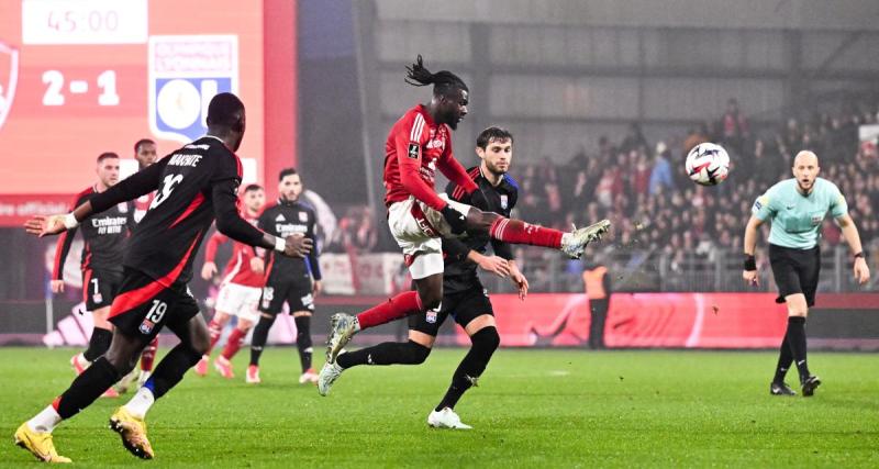  - Toujours solide à domicile, Brest domine Lyon !