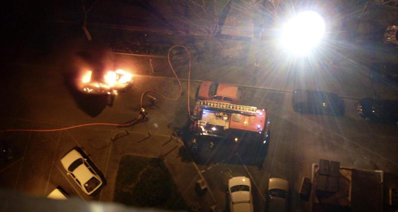  - Il voulait dégivrer sa voiture, il enflamme deux véhicules