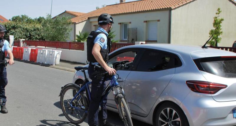  - Flashé de nuit à 215 km/h, il tente d’éteindre ses phares pour passer inaperçu