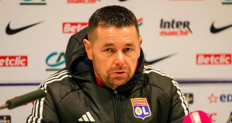  - OL : "Il va falloir se relever", lance Pierre Sage avant la réception de Toulouse