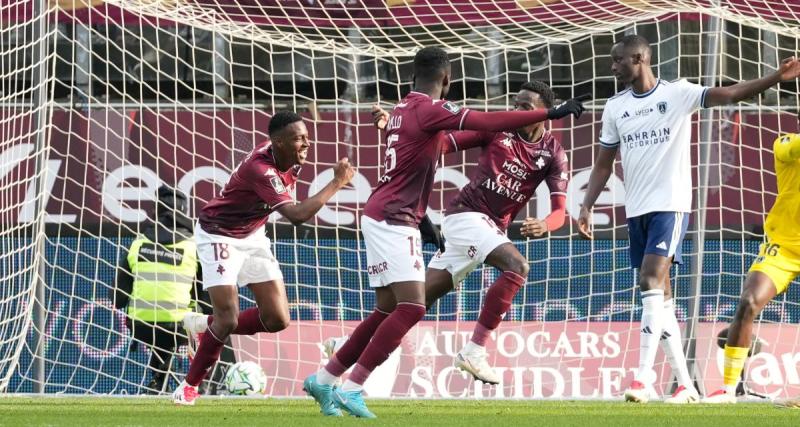  - Metz surclasse le Paris FC et se replace dans la course au titre