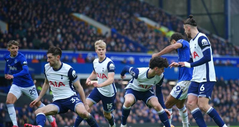  - Manchester United et Tottenham sombrent, Nottingham confirme… les résultats du multiplex de Premier League !