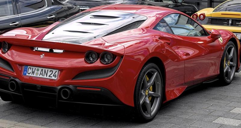  - À 1 an, il reçoit une Ferrari : le cadeau qui affole tout le monde !