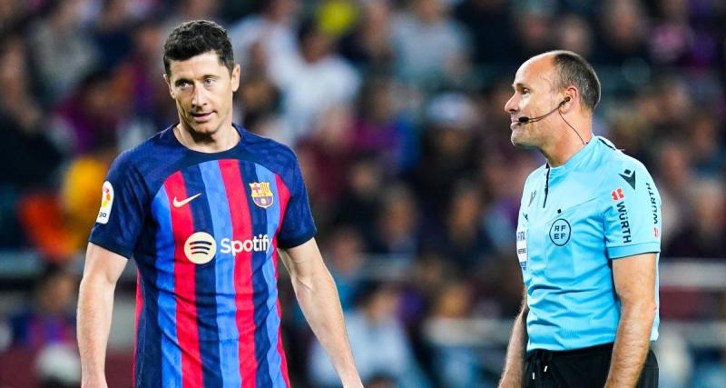  - Barça : un ancien arbitre pousse un coup de gueule contre le pénalty non accordé sur Koundé 