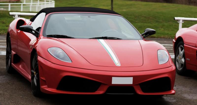  - L’ancienne Ferrari du nouveau président américain Donald Trump mise aux enchères