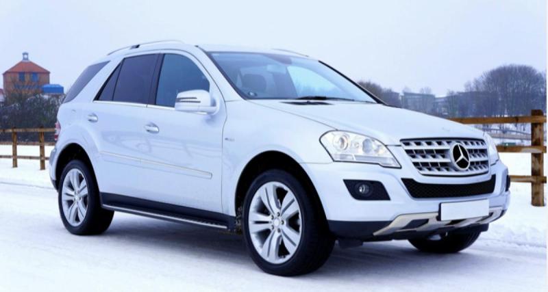  - La police intervient sur un accident… et finit dans la voiture accidentée