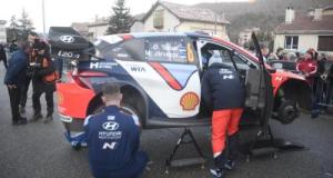 WRC Monte-Carlo : la folle sortie de route d'Ott Tänak et la réparation dingue en express