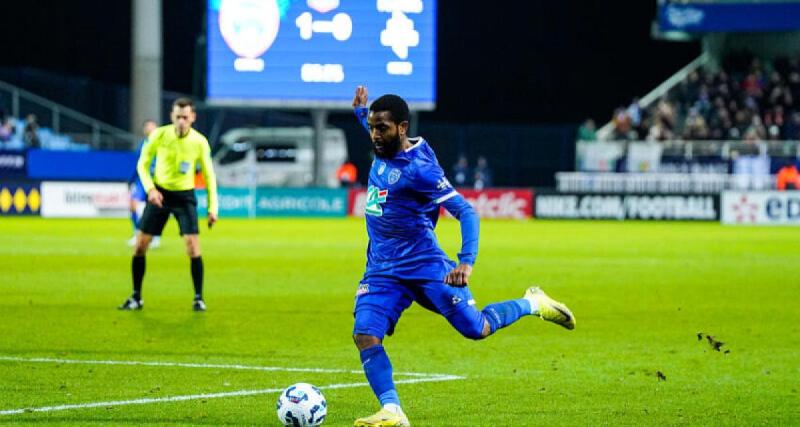  - Ligue 2 : à la pause, Caen résiste à Troyes