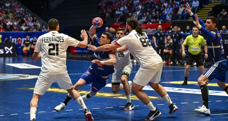  - Handball : "Gagner avec ce maillot là" ce français savoure cette médaille de bronze