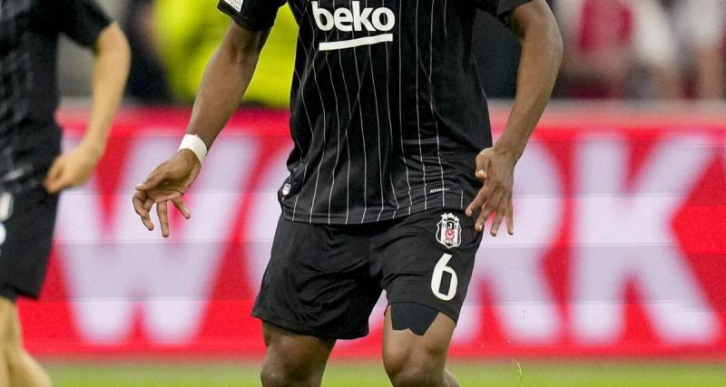  - Monaco tient son renfort au milieu de terrain (off)