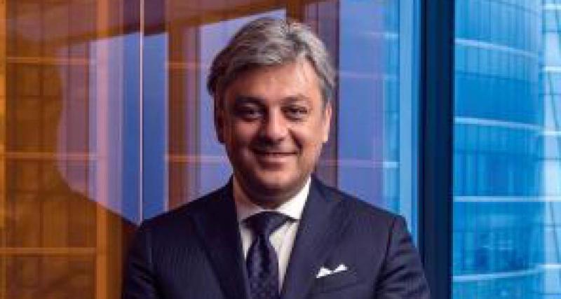  - "Je travaille 80 heures par semaine" : le DG de Renault tente de justifier son salaire à plusieurs millions d'euros