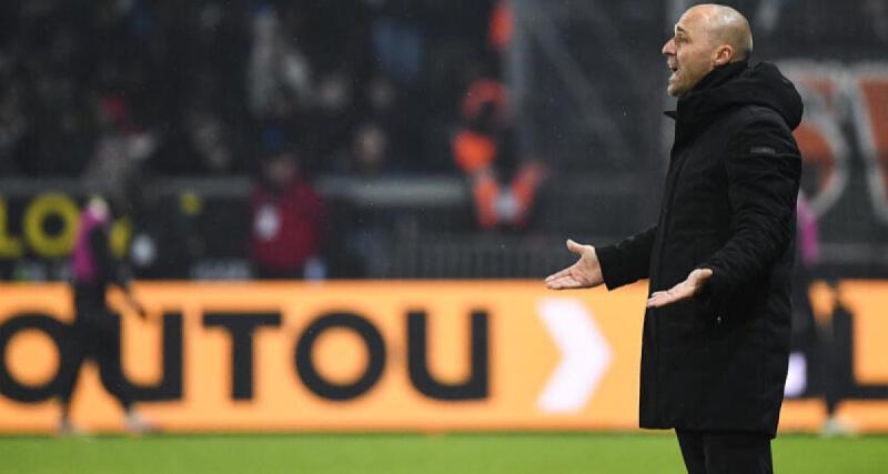  - Angers : Alexandre Dujeux peste contre l'arbitrage après la défaite contre l'OM