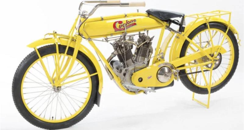  - Une moto de 1915 bat des records lors d’une vente aux enchères à Las Vegas