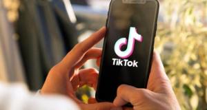 Ce nouveau défi TikTok viral met nos ados en danger : tout ce que vous devez savoir sur le "Paracétamol Challenge"