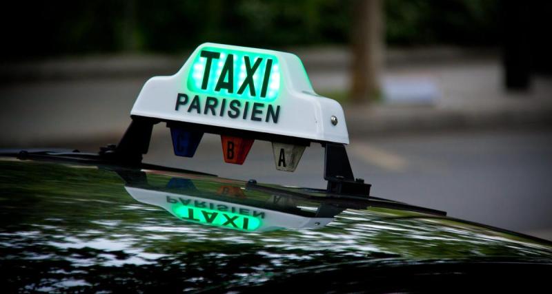  - En Savoie, six véhicules incendiés sur un fond de guerre entre taxis et VTC