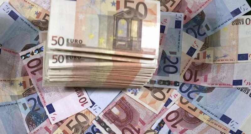  - Il roule en voiture volée avec 17 000 euros en poche