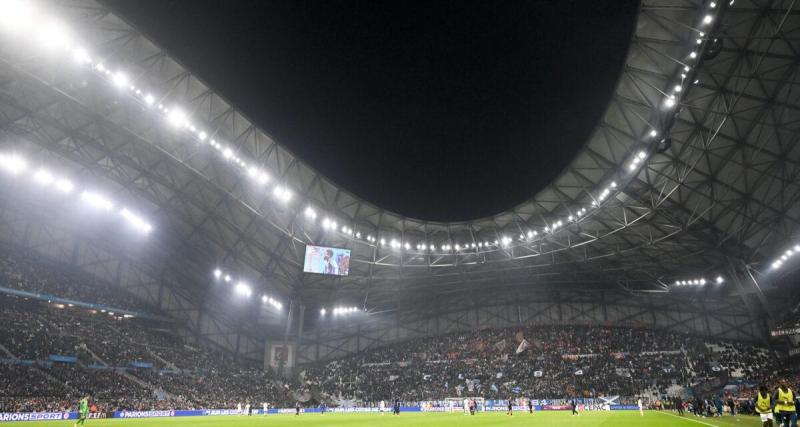  - OM - Saint-Étienne : le magnifique tifo du Vélodrome au coup d'envoi