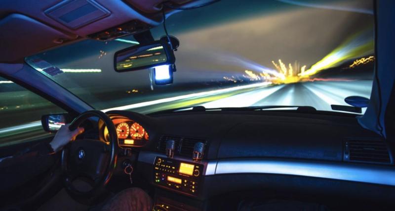  - Flashé en grand excès de vitesse à 275km/h, le conducteur finit relaxé grâce à l’imprécision du radar à plus de 250…
