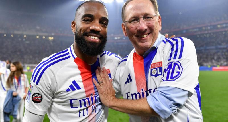  - Alexandre Lacazette (OL) sur la brouille Textor - Al-Khelaïfi : "On est derrière notre président"
