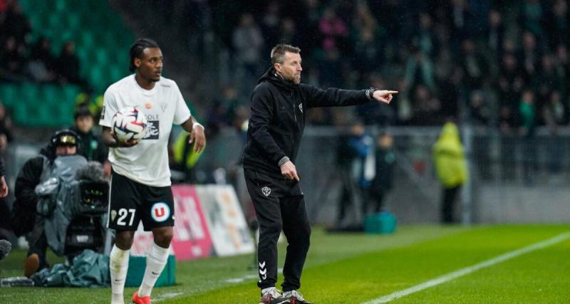  - ASSE - Angers : altercation entre les deux coachs après le match !