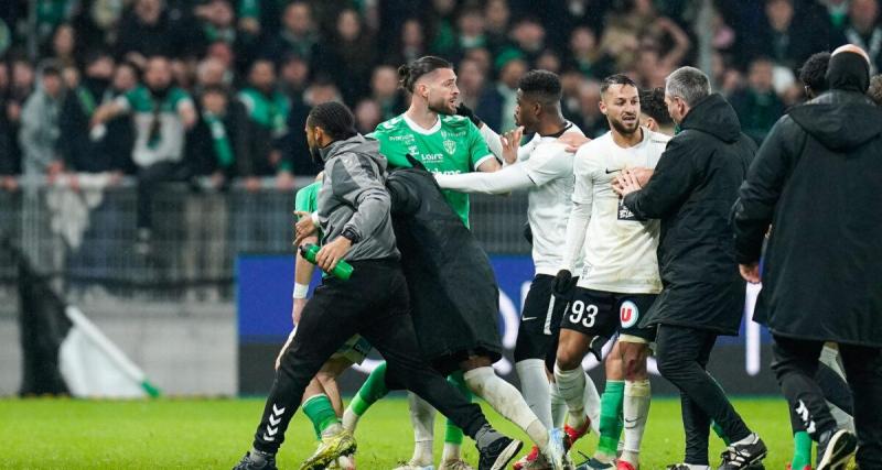  - Saint-Étienne - Angers : échauffourées au coup de sifflet final, tensions entre Horneland et Dujeux