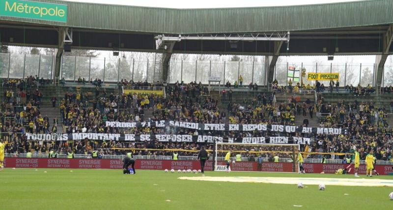  - Nantes - Lens : les banderoles cinglantes des supporters après la défaite 7-1