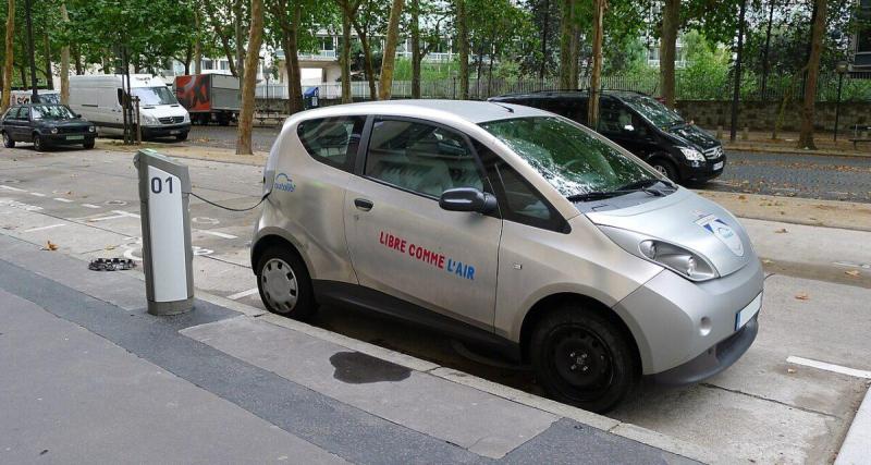  - Fiasco d'Autolib' : Hidalgo et des maires d'Ile-de-France vont donner des millions à Bolloré