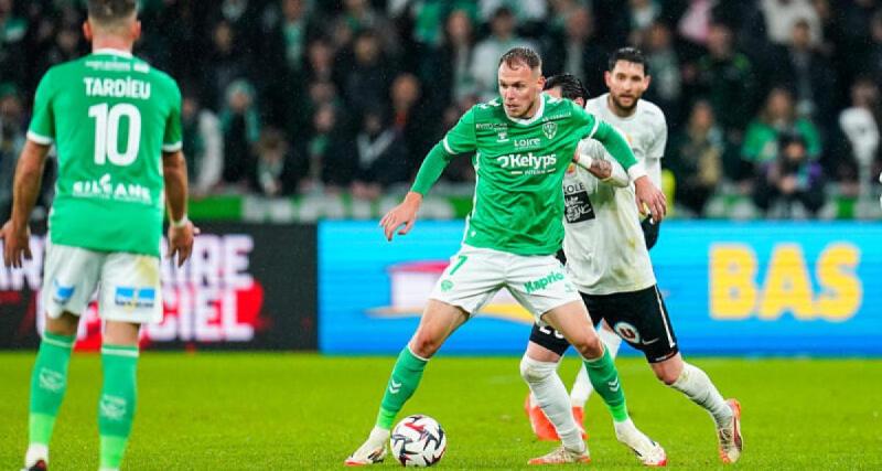  - Saint-Étienne : le doublé d'Irvin Cardona contre Angers