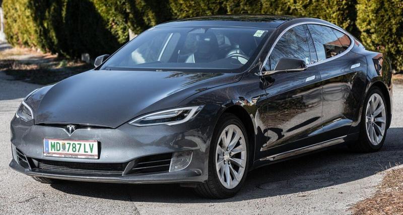  - Tesla accélère pour la conduite autonome en Chine