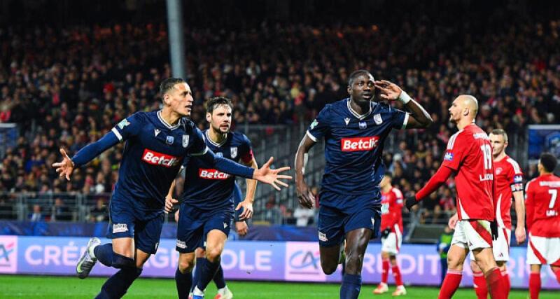  - Brest - Dunkerque : le résumé vidéo de la victoire renversante du club nordiste