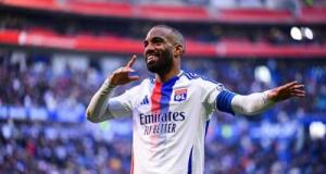 OL : le doublé de Lacazette contre Brest