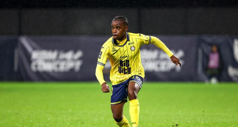  - Pau : Joseph Kalulu signe son premier contrat professionnel (off)