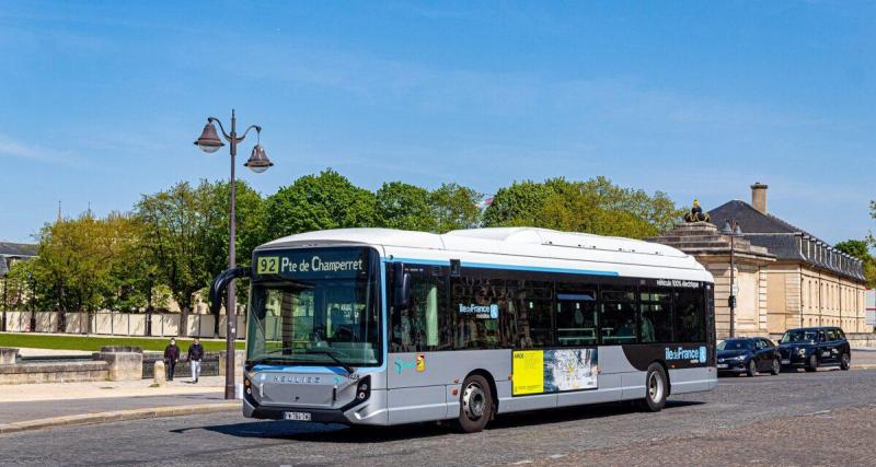  - Bus, camions, policiers municipaux... 75 000 véhicules assurés ne sont finalement pas protégés en France