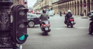 Les ZFE plus contestées que jamais par les motards, cette association s'en félicite