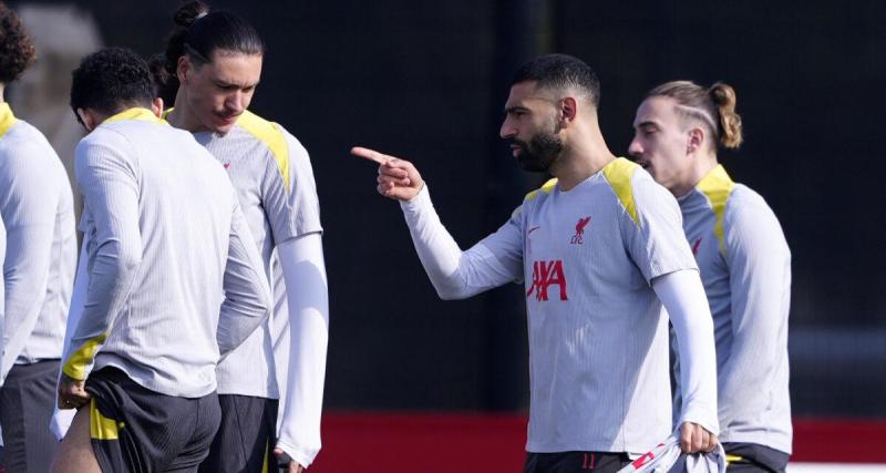  - VIDEO - Liverpool : Altercation ou simple chambrage ? Clash entre Salah et Alexander-Arnold avant la réception du PSG