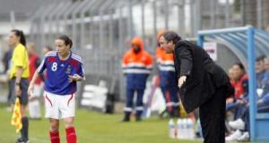 Equipe de France : strings, poésie, ... les méthodes totalement lunaires d'un ancien sélectionneur chez les Bleues !