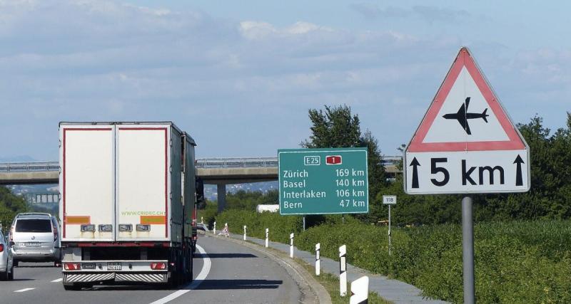  - Flashé à 224 km/h sur l'autoroute, un automobiliste français arrêté à pleine vitesse