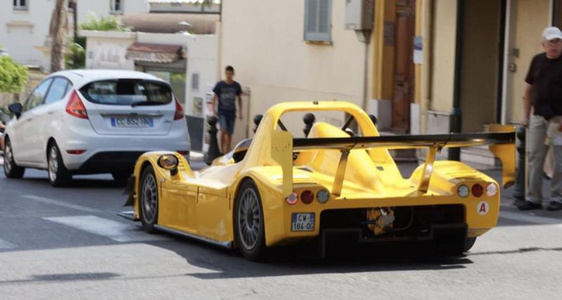  - Un ancien pilote livre ses kebabs… en voiture de course !