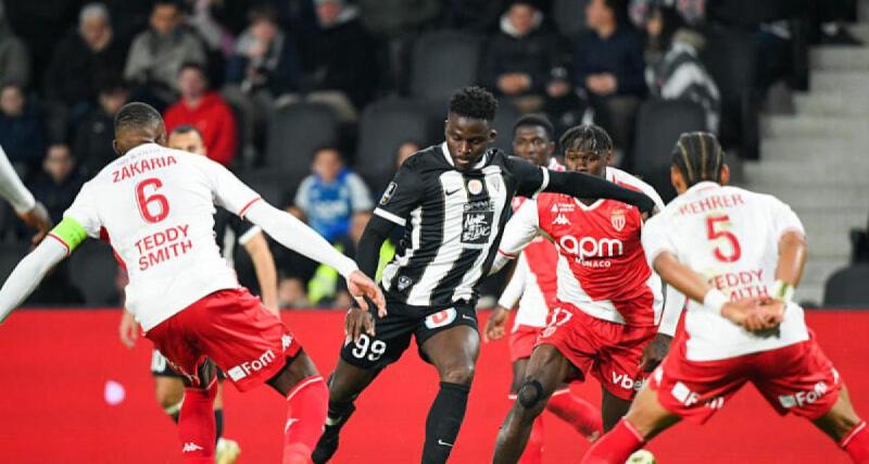  - Angers - Monaco : le match interrompu quelques minutes pour rompre le jeûne du ramadan