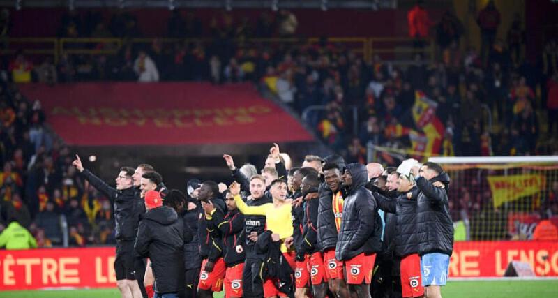  - Lens : la joie dans le vestiaire après la victoire contre Rennes