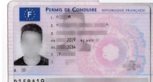 Il obtient le permis de conduire et le perd en sortant du véhicule d’examen